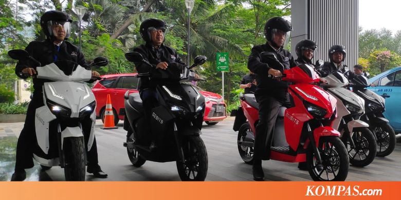 Komentar Menristekdikti Usai Jajal Motor  Listrik  Gesits