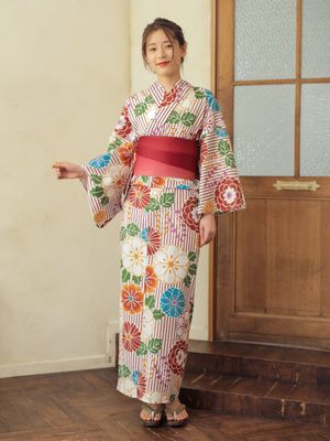 Yukata Berpola Bunga Retro dan Garis dari earth music & ecology 