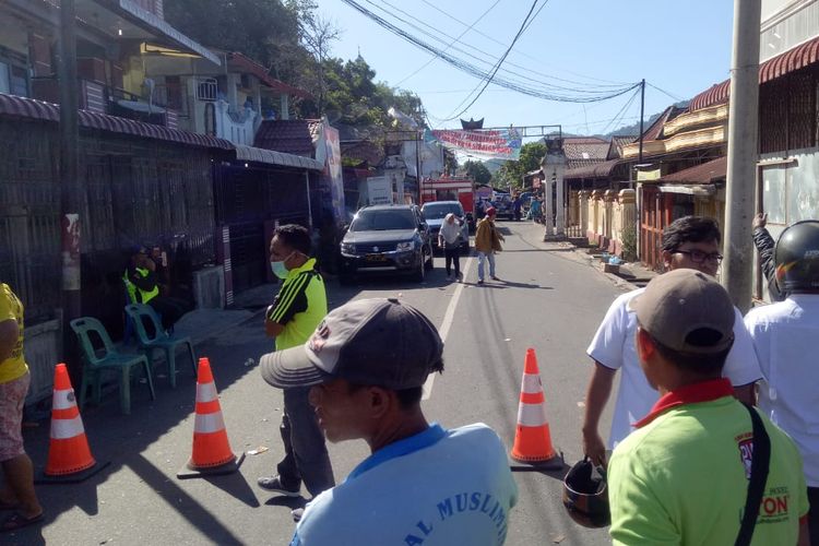 Kepolisian Resor Sibolga, masih menutup akses pasca kejadian ledakan 2 kali tadi dini hari Rabu (13/3/2019). 