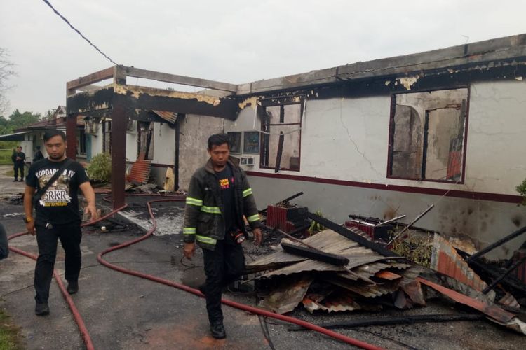 Kondisi Rutan Kelas IIB Siak Sri Indrapura setelah kerusuhan dan pembakaran dini hari tadi, Sabtu (11/5/2019)
