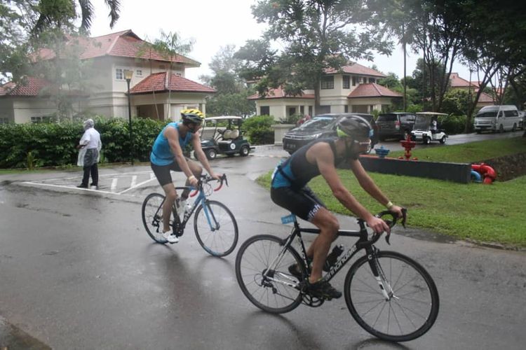 Olahraga sepeda turut dilombakan pada event sport tourism Ironman 70.3 2019 yang digelar di Bintan, Riau.