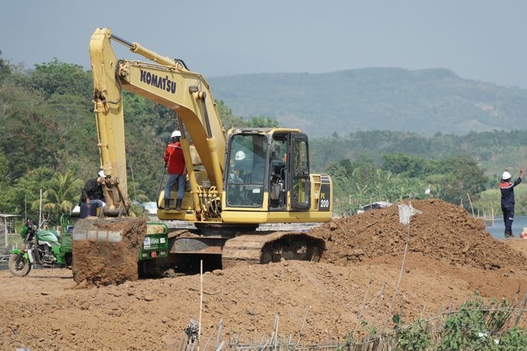 Progres pembangunan Jalan Tol Jakarta-Cikampek II Selatan masih dalam tahap pembebasan lahan. Adapun hingga Juli 2019, proses ini sudah mencapai 60 persen. 