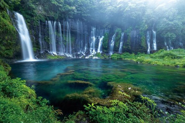 Air Terjun Shiraito terdapat dalam situs warisan dunia UNESCO dan bagian dari Gunung Fuji. 