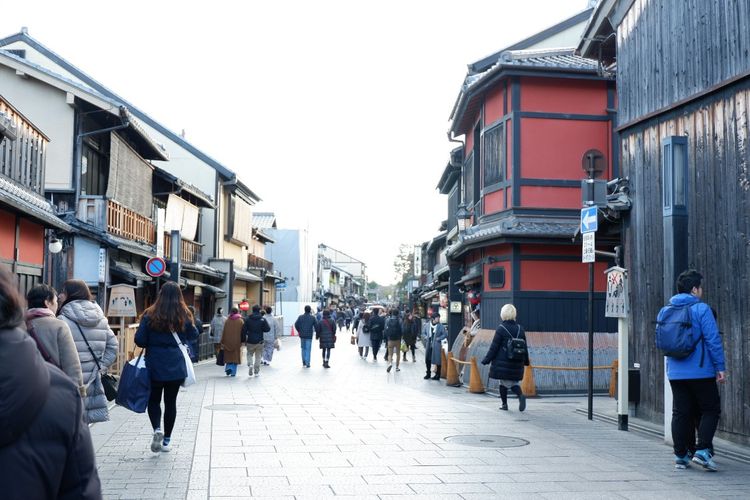 Jalan Hanami-koji di area Gion