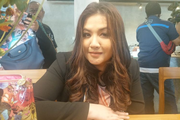 Cornelia Agatha saat ditemui usai jumpa pers peluncuran soundrack film Si Doel The Movie 2 berjudul Kepastian di kawasan Warung Buncit, Jakarta Selatan, Kamis (2/5/2019).
