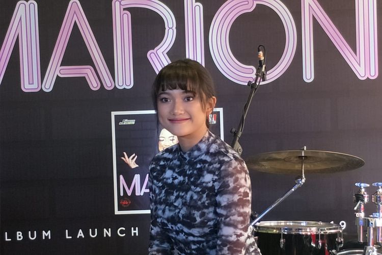 Marion Jola saat jumpa pers peluncuran album perdananya Marion di KFC Cideng, Jakarta Pusat, Selasa (27/8/2019).