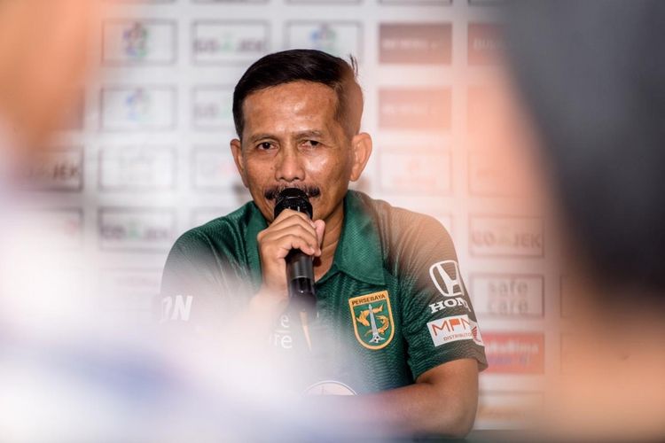 Pelatih Persebaya Surabaya, Djadjang Nurdjaman.