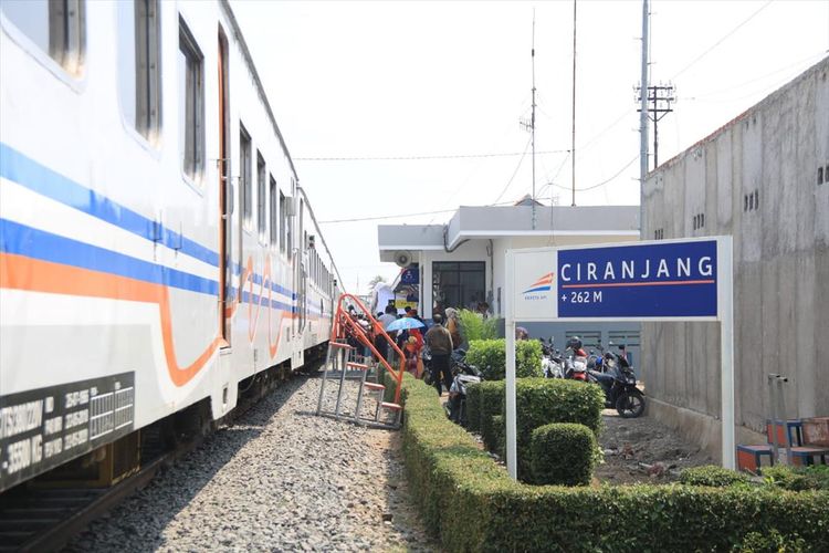 Mulai hari ini, 30 Juli 2019, perjalanan Kereta Api Siliwangi diperpanjang sampai Stasiun Ciranjang, dari sebelumnya hanya sampai Stasiun Cianjur.