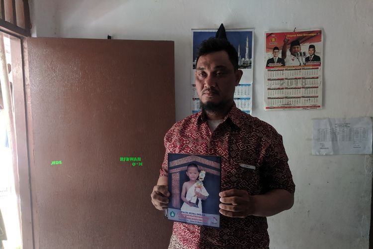 Supriyadi, Paman yang menggendong jenazah keponakan di Puskesmas Cikokol, Tangerang