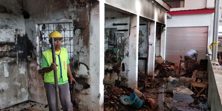 Kondisi kios Pasar Manis Purwokerto, Jawa Tengah usai terbakar, Selasa (9/4/2019)
