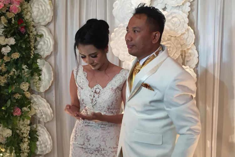 Gara gara DM Instagram Vicky  Prasetyo  Berikan Cincin  