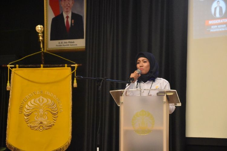 Dr. Devie Rahmawati, M.Hum., CPR, Kepala Program Studi Vokasi Humas UI