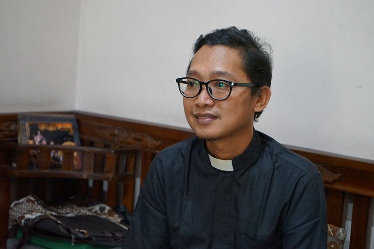 Sekretaris Badan Kerja Sama Gereja Kristen dan Gereja Katolik Kabupaten Kendal, Tri Atmojo Nugroho. 