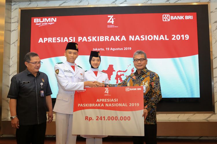 Bank BRI memberikan apresiasi kepada Tim Pasukan Pengibar Bendera Pusaka  (Paskibraka) Nasional Tahun 2019 di Brilian Center, Kantor Pusat Bank BRI, Jakarta, Senin (19/08/2019)