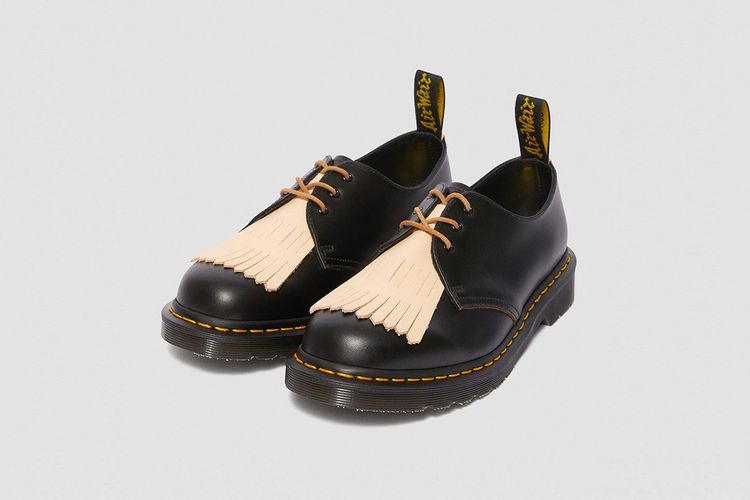 Koleksi Hender Scheme x Dr. Martens 1461