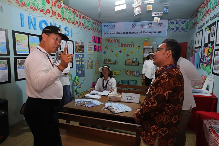 Bupati Malinau, Dr. Yansen Tipan Padan menjelaskan Program Gerdema beberapa waktu lalu. Malinau merupakan daerah paling ujung di utara Kalimantan. 