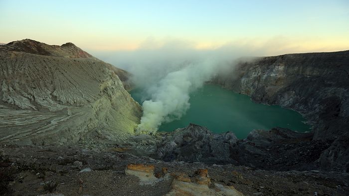 Berpetualang ke Kawah Ijen...