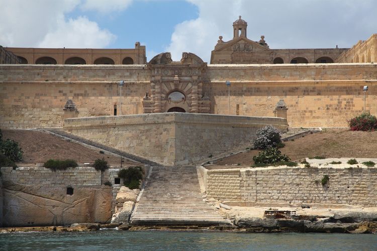 Fort Manoel