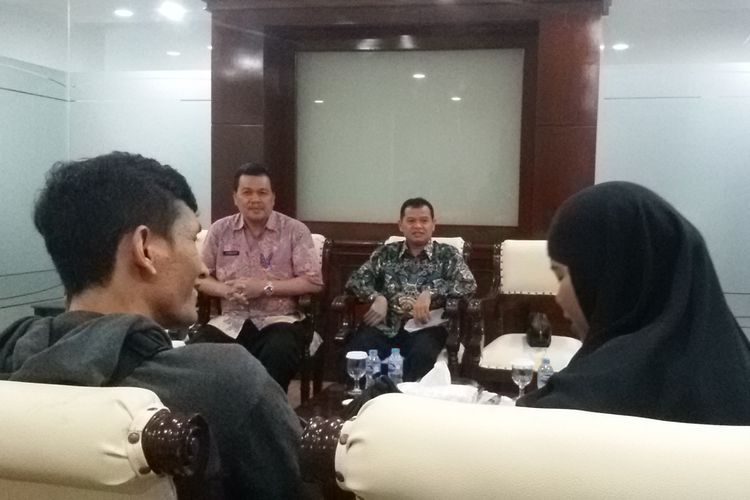 Ketua Umum Apkasindo Alpian Arahman (kanan) dan Asisten II Pemprov Kepulauan Bangka Belitung Yanuar, Kamis (27/6/2019).
