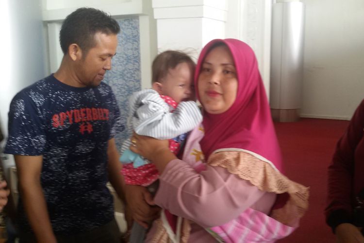 Bayi perempuan Assyfa Putri Zaskia yang diduga mengidap jantung bocor di Pangkal Pinang, Jumat (28/6/2019).