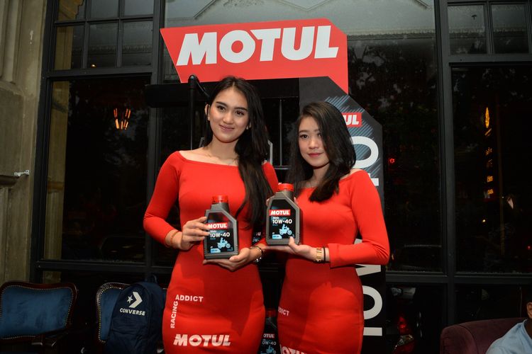 Pelumas Motol Moto untuk Motor 4 tak