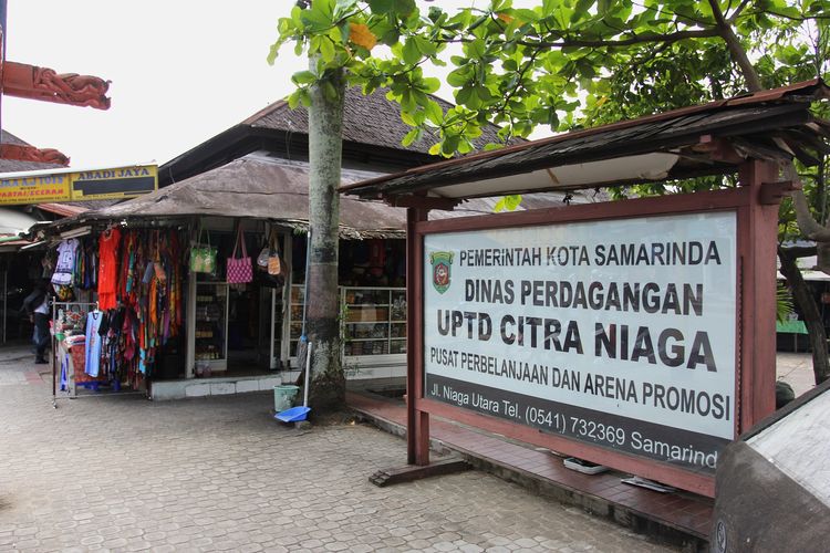 Citra Niaga, komplek pusat perbelanjaan oleh-oleh di Samarinda.
