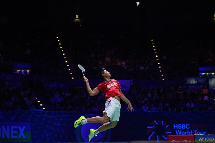 Aksi pebulu tangksi Praveen Jordan di All England 2020, yang berpasangan dengan Melati Daeva Oktavianti. Gambar diambil pada 15 Maret 2020. 