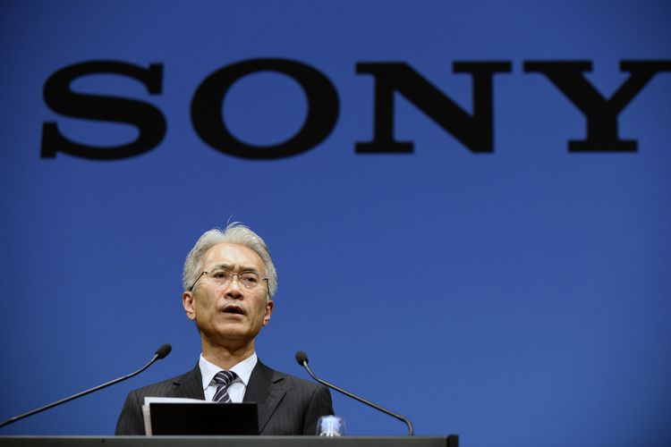 Kenichiro Yoshida, Chief Executive Officer of Sony Corp., sedang memberikan pidato di Tokyo, Jepang,