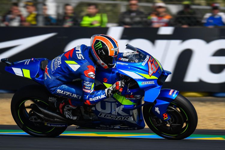 Alex Rins tercecer jauh pada sesi latihan di hari pertama di Le Mans.