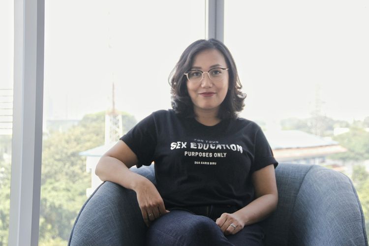 Penulis yang juga sutradara Gina S Noer saat berkunjung ke Redaksi Kompas.com di Menara Kompas, Palmerah Selatan, Tanah Abang, Jakarta Pusat, Rabu (19/6/2019).