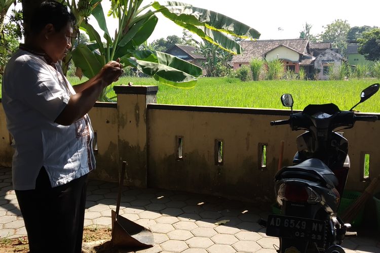 Sepeda motor pelaku dugaan tindak pidana penipuan di Mapolsek Sawit, Boyolali, Jawa Tengah.