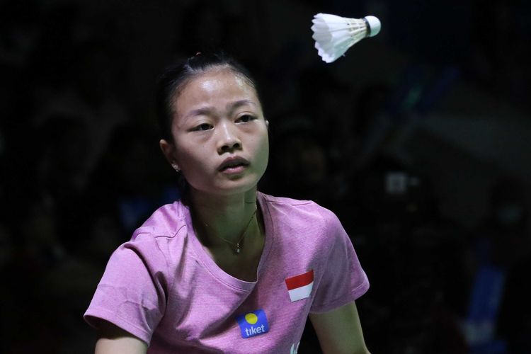 Pebulu tangkis tunggal putri Indonesia, Fitriani, saat tampil pada turnamen Indonesia Open 2019.