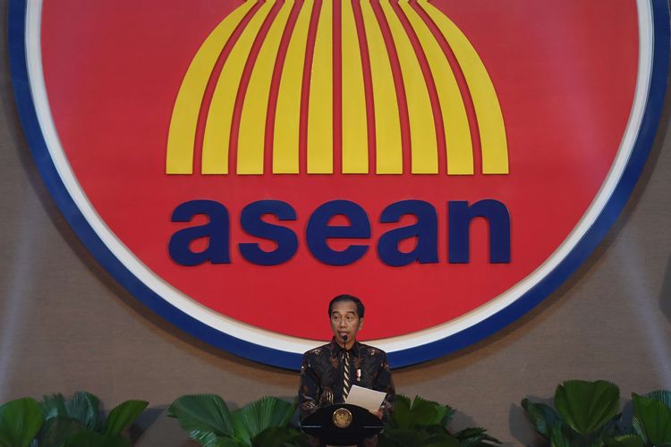 Presiden Joko Widodo berpidato saat peresmian gedung baru Sekretariat ASEAN di Jakarta, Kamis (8/8/2019).