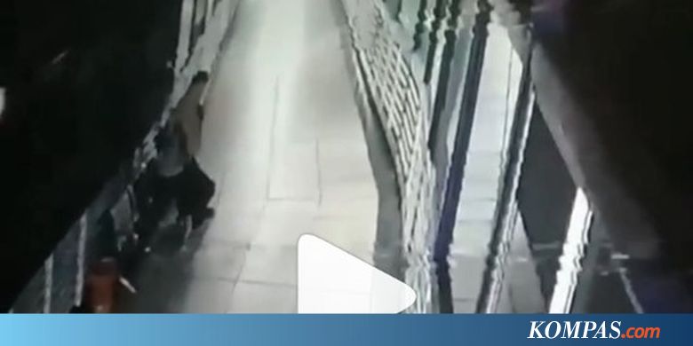 Viral Video Sejoli Lakukan Perilaku Tak Senonoh di Skybridge Solo