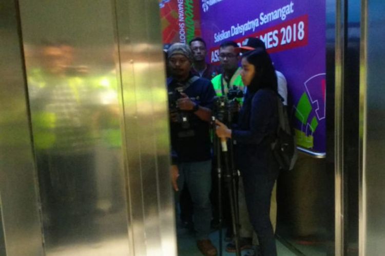 Lift untuk penyandang disabilitas di Bandara Soekarno-Hatta jelang penyelenggaraan Asian Para Games 2018 di Jakarta, 6-13 Oktober mendatang.