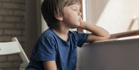 5 Dampak Anak Terpapar Konten Meme Anomali di TikTok, Overstimulasi Saraf