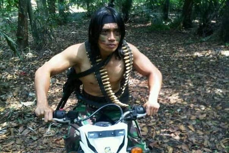 Komedian Agung Hercules.