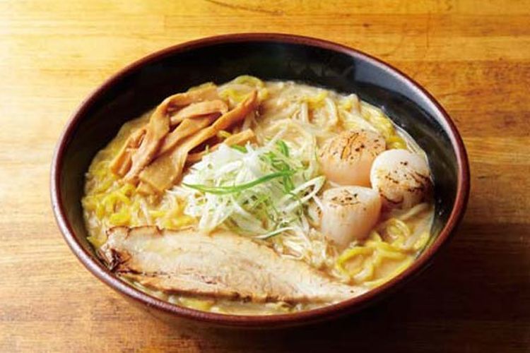 Seared Scallop Miso Ramen seharga 1.210 yen per porsi dari restoran Ramen Shingen. Tersedia sampai 8 Oktober 2019.
