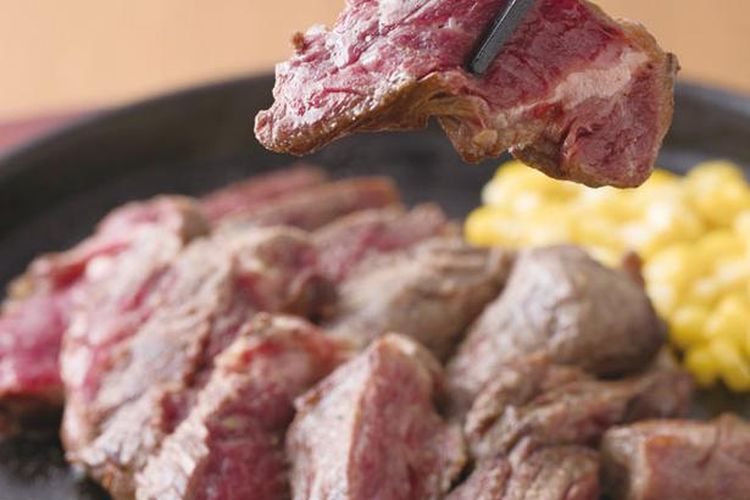 Daichan Steak dijual dengan harga 1.400 yen per 300 gram nya.