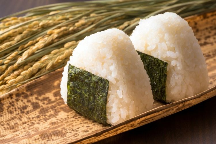 Ilustrasi onigiri dari beras baru jepang atau shinmai. (KARAKSA MEDIA PARTNER)