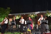 Gitar 'Elek Yo Band' Dilelang, Berminat?