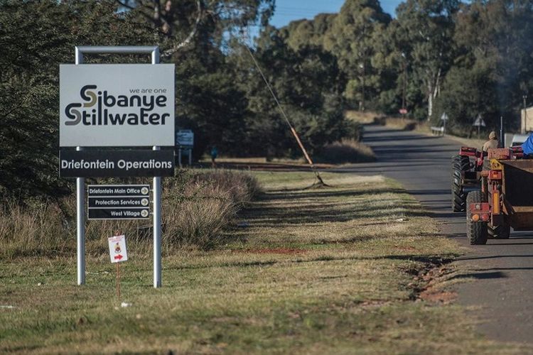 Sebanyak 1.800 penambang di perusahaan Sibanye Stillwater, Afrika Selatan, terjebak di bawah tanah pada Selasa (30/4/2019). (Sky News)