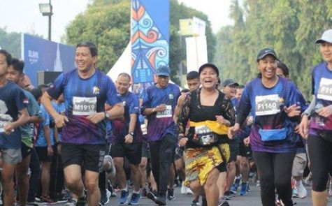 Ribuan Pelari Ramaikan Mandiri Jogja Marathon 2019, Menteri BUMN dan Bupati Sleman pun Ikut Berlari