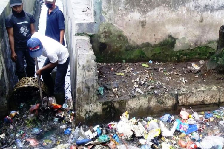 Setiap hari Kota Medan menghasilkan sampah sebanyak 2.500 sampai 3.000 ton