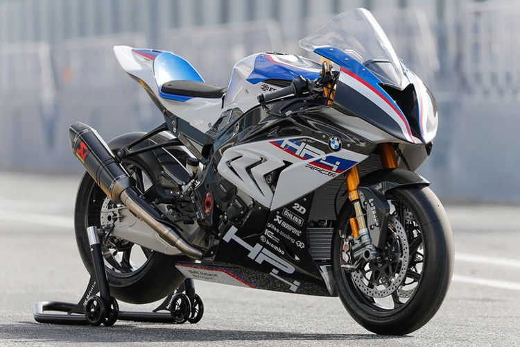 BMW HP 4 Racer