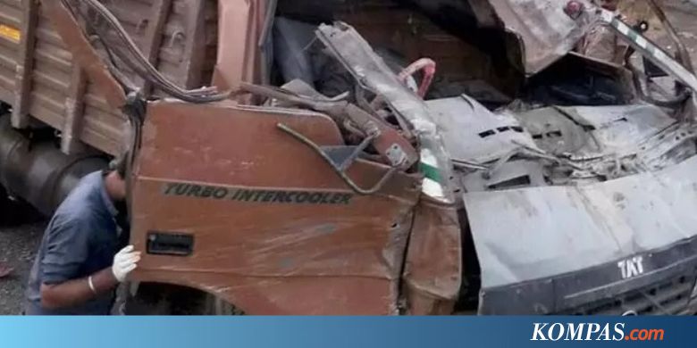 Truk Angkut Buruh Bangunan di India Terguling, 18 Orang Tewas