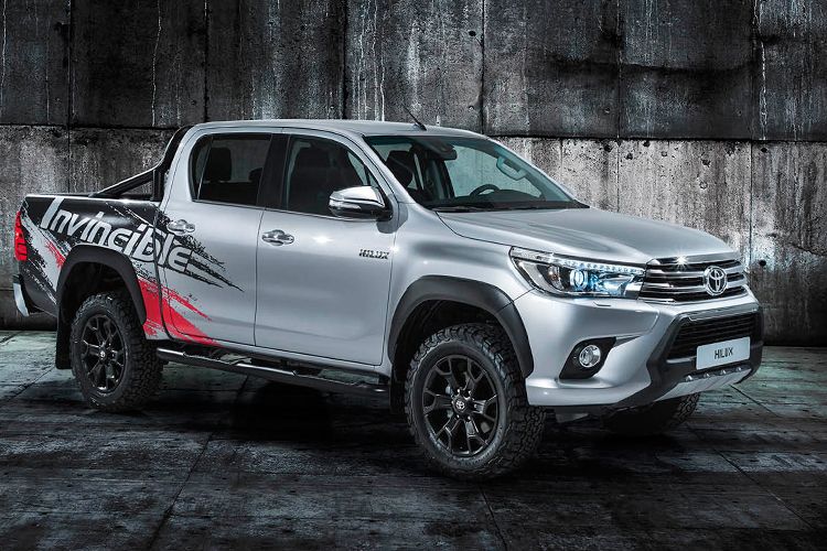 Edisi khusu Toyota Hilux Invincible 50