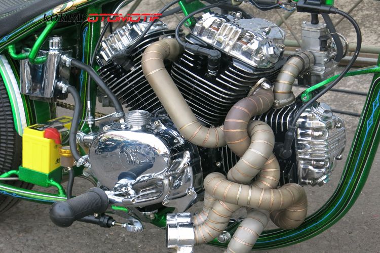 Mesin W-engine di Honda CB Kanjeng Nyai