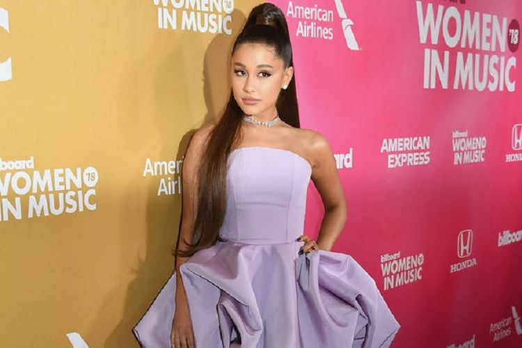 Penyanyi solo asal Amerika Serikat, Ariana Grande.