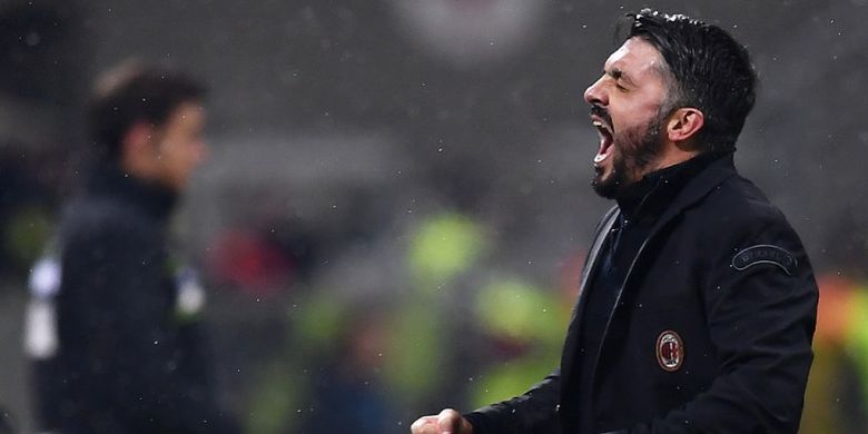 Pelatih AC Milan, Gennaro Gattuso, merayakan kemenangan atas Bologna dalam laga Liga Italia di Stadion San Siro, Milan, pada 10 Desember 2017.